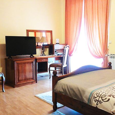 Hotel Derby Orasje Bagian luar foto